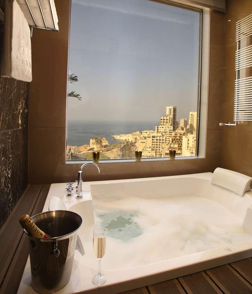 Lancaster Raouche Hotel Beirut Room photo